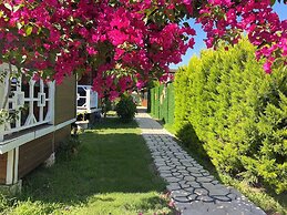 Karaöz Ada Bungalows & Villa