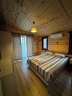 Karaöz Ada Bungalows & Villa