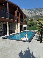 Karaöz Ada Bungalows & Villa