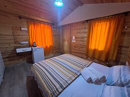 Karaöz Ada Bungalows & Villa