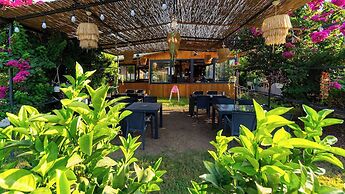 Karaöz Ada Bungalows & Villa