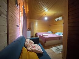 Karaöz Ada Bungalows & Villa