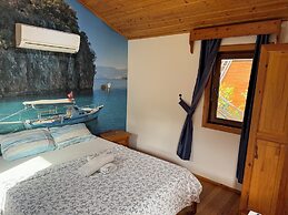 Karaöz Ada Bungalows & Villa