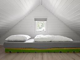 6 Person Holiday Park Home in Malling