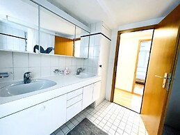 Beautiful Old Building Apartment In The Center