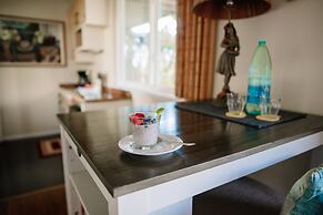 Marjorie's Kauai Inn