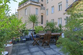 Chic & Quiet Apartment in San Babila