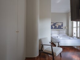 Chic & Quiet Apartment in San Babila