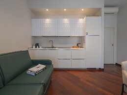 Chic & Quiet Apartment in San Babila