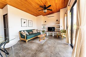 Sea View Paradise Retreat by Sea N' Rent