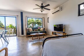 Sea View Paradise Retreat by Sea N' Rent