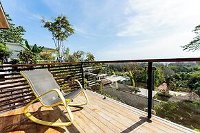 Sea View Paradise Retreat by Sea N' Rent