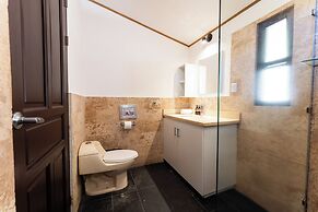 Sea View Paradise Retreat by Sea N' Rent