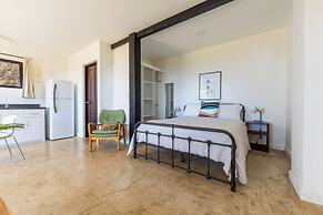 Sea View Paradise Retreat by Sea N' Rent