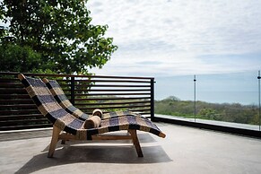 Sea View Paradise Retreat by Sea N' Rent
