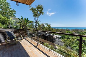 Sea View Paradise Retreat by Sea N' Rent