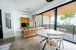 Sea View Paradise Retreat by Sea N' Rent