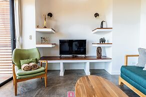 Sea View Paradise Retreat by Sea N' Rent