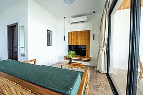 Sea View Paradise Retreat by Sea N' Rent