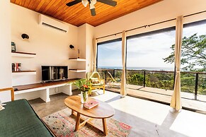 Sea View Paradise Retreat by Sea N' Rent