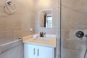 Sea View Paradise Retreat by Sea N' Rent