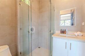 Sea View Paradise Retreat by Sea N' Rent