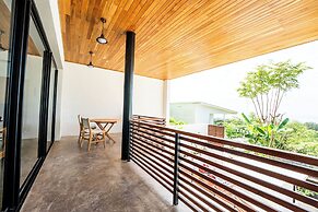 Sea View Paradise Retreat by Sea N' Rent