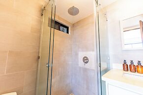 Sea View Paradise Retreat by Sea N' Rent