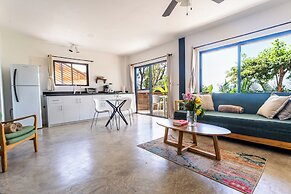 Sea View Paradise Retreat by Sea N' Rent