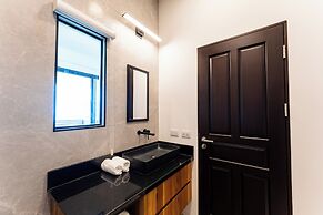 Sea View Paradise Retreat by Sea N' Rent