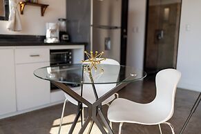 Sea View Paradise Retreat by Sea N' Rent