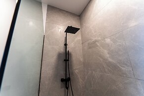 Sea View Paradise Retreat by Sea N' Rent