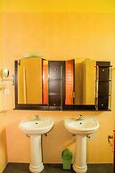 Amariah Apartments Bahari Beach
