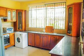 Amariah Apartments Bahari Beach
