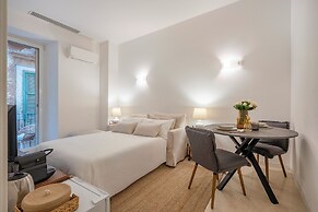 Private Luxury Suite in Bari Center