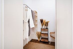 Private Luxury Suite in Bari Center