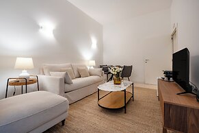 Private Luxury Suite in Bari Center