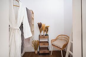 Private Luxury Suite in Bari Center