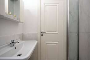 Private Luxury Suite in Bari Center