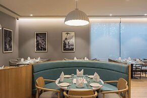 Park Inn & Suites By Radisson Thrissur East Fort
