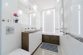 Lumina beautiful apartment Warsaw