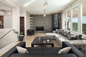 Villa Mediterranean View