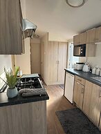 3 Bedroom Stunning Caravan Justin