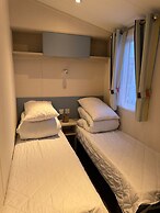 3 Bedroom Stunning Caravan Justin