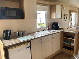 3 Bed Caravan Rob in Rhyl