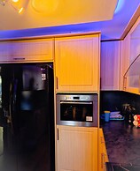 Edinburgh Mansion Retreat