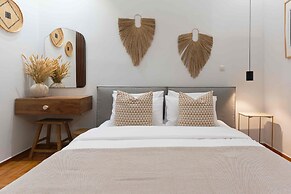 Phaedrus Living Kolonaki Maple Residence