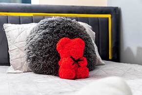 Harborne House 4 Bedroom Contractor Qe Hospital