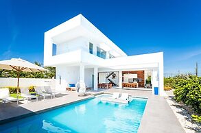 Luxury 3bdr Villa, Oceanview, Hotel Amenities v4