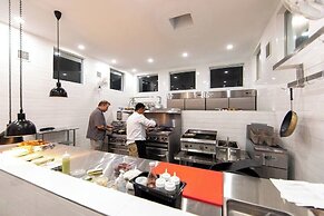 Beachside Villa, Amazing Views, Hotel Amenities v5